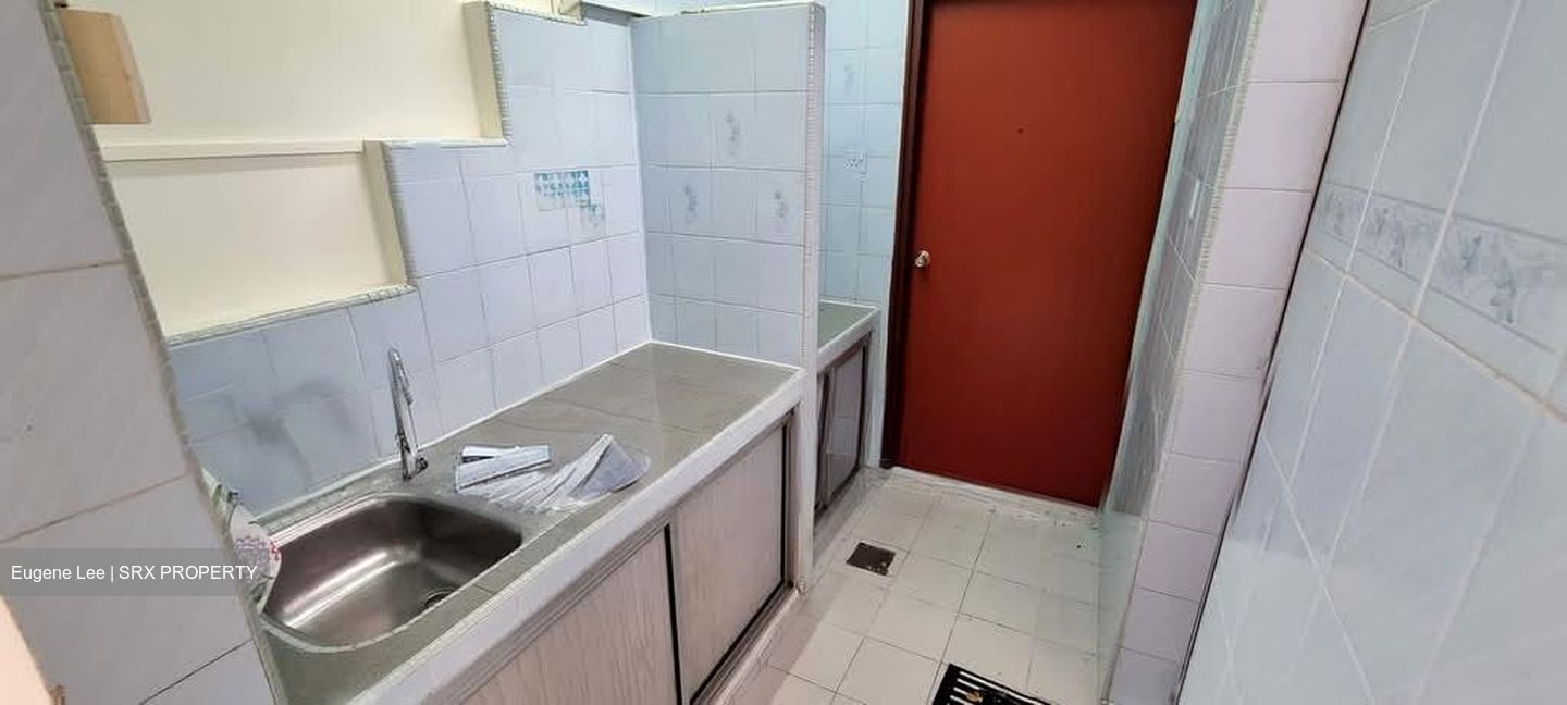 Hoa Nam Building (D8), Apartment #570001901